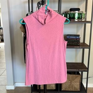 Sleeveless pink top